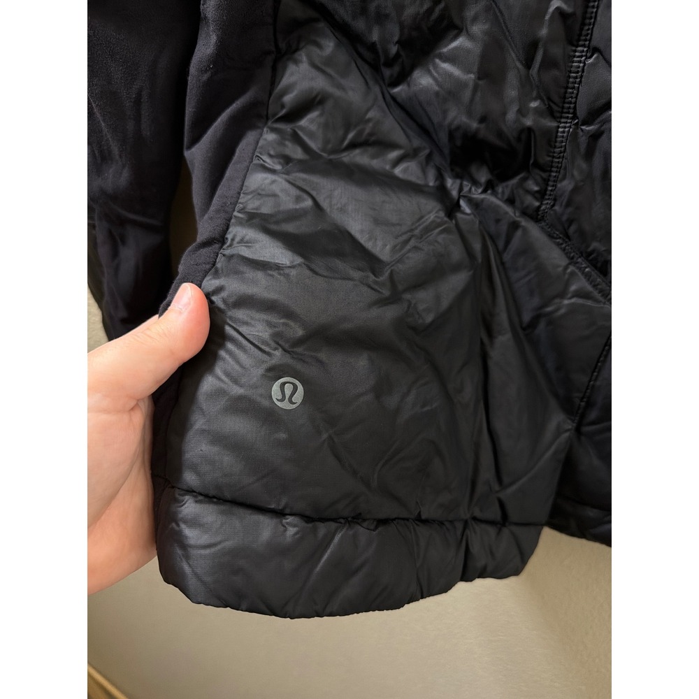 Women's Lululemon Quarter Zip Puffer Pullover Size 8 - Picture 4 of 5